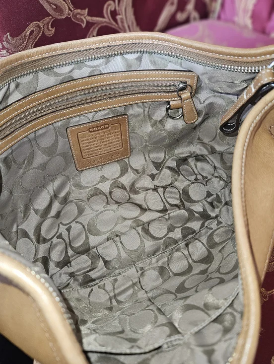 Coach Soho Leather Small Hobo Bag (Style #9464) Scarf included - Picture 14 of 16